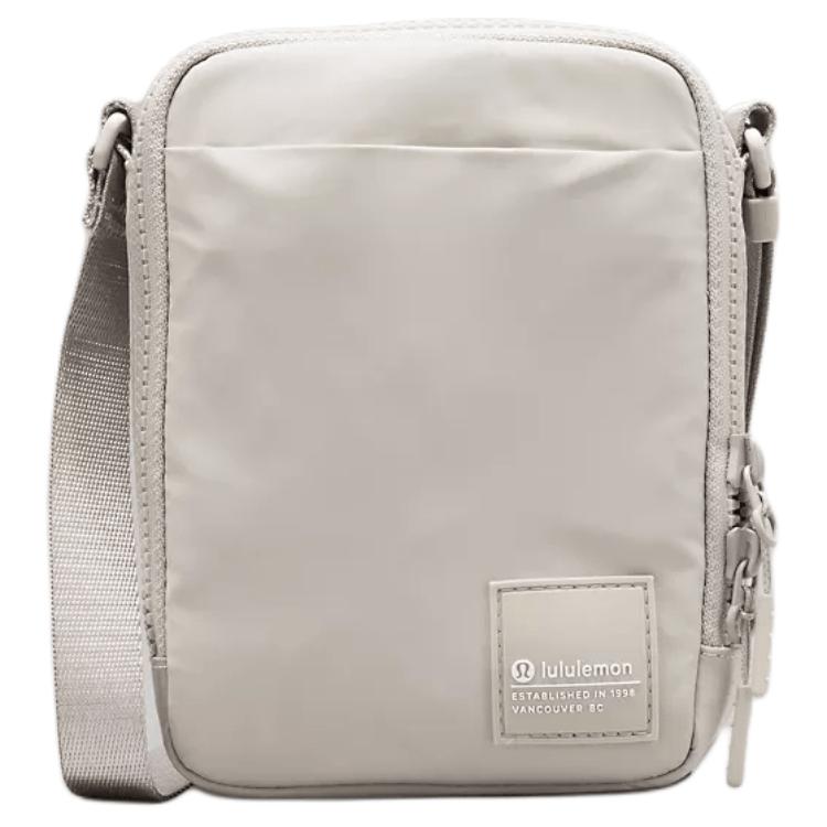 Lululemon Easy Access Crossbody 1.5L Solid Color Simple Zipper Adjustable Shoulder Strap Recycled Nylon Shoulder Bag LU9BVES-048432 Linen