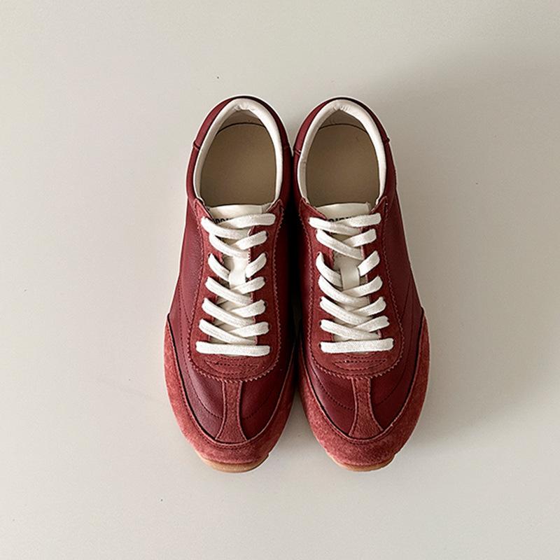 

Cowhide version~ 2025 autumn new round head leather casual simple versatile classic flat black German training shoes 40 красный