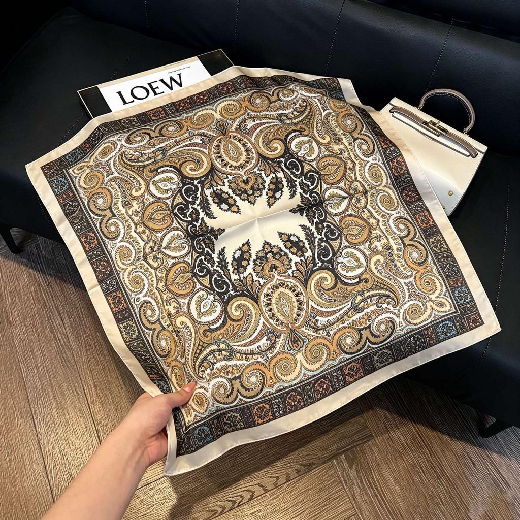 New old money wind chain neck scarf women's commuting versatile soft silk scarf neck protection shawl outer scarf