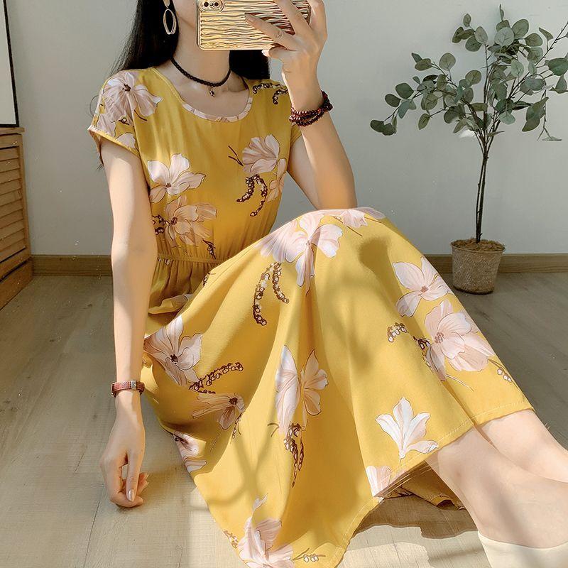 Свободное и обтягивающее хлопково-шелковое платье с короткими рукавами для летней — фото 19