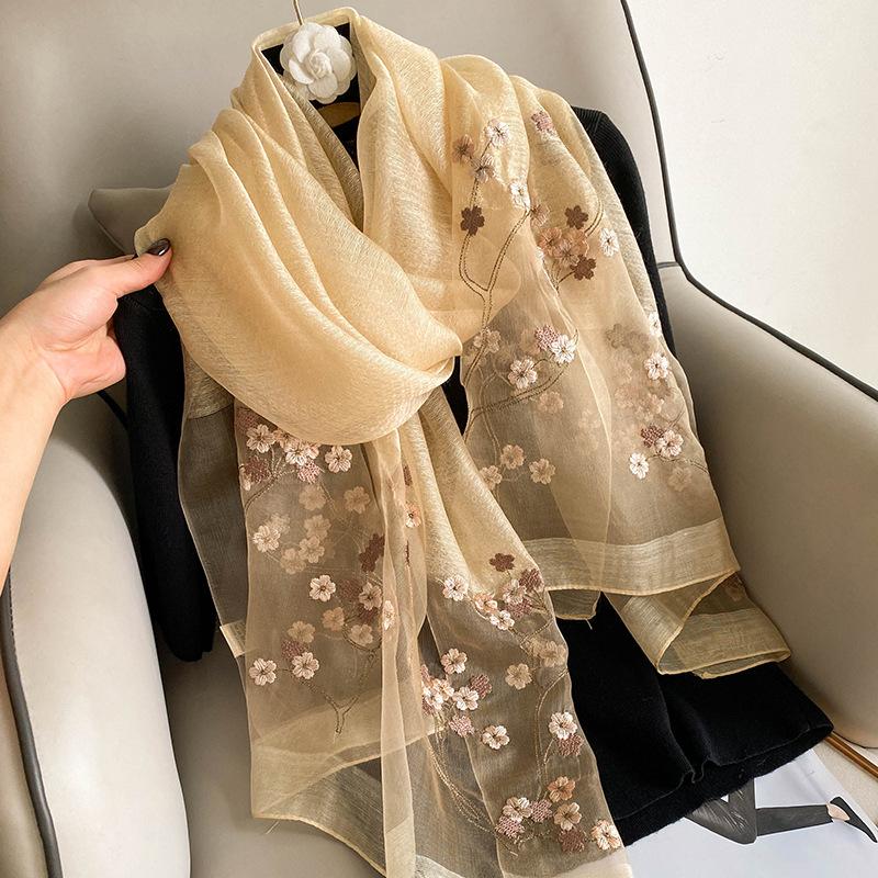 

Весенне-осенний вышитый шелково-шерстяной шарф женский Ханчжоу универсальный вышитый шелковый шарф из шелка тутового дерева мама ципао шаль 195CM