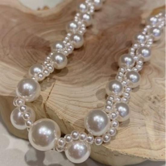 

Trendy Korean Pearl Necklace: Versatile and Stylish Clavicle Chain for Women