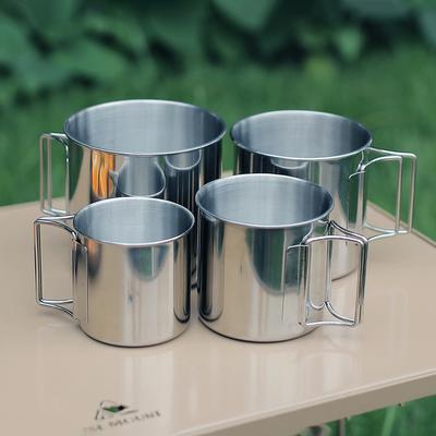 Camping Wasserbecher mit klappbarem Griff Campingbecher Leicht Tragbar Campingbecher Edelstahl für Camping Wandern