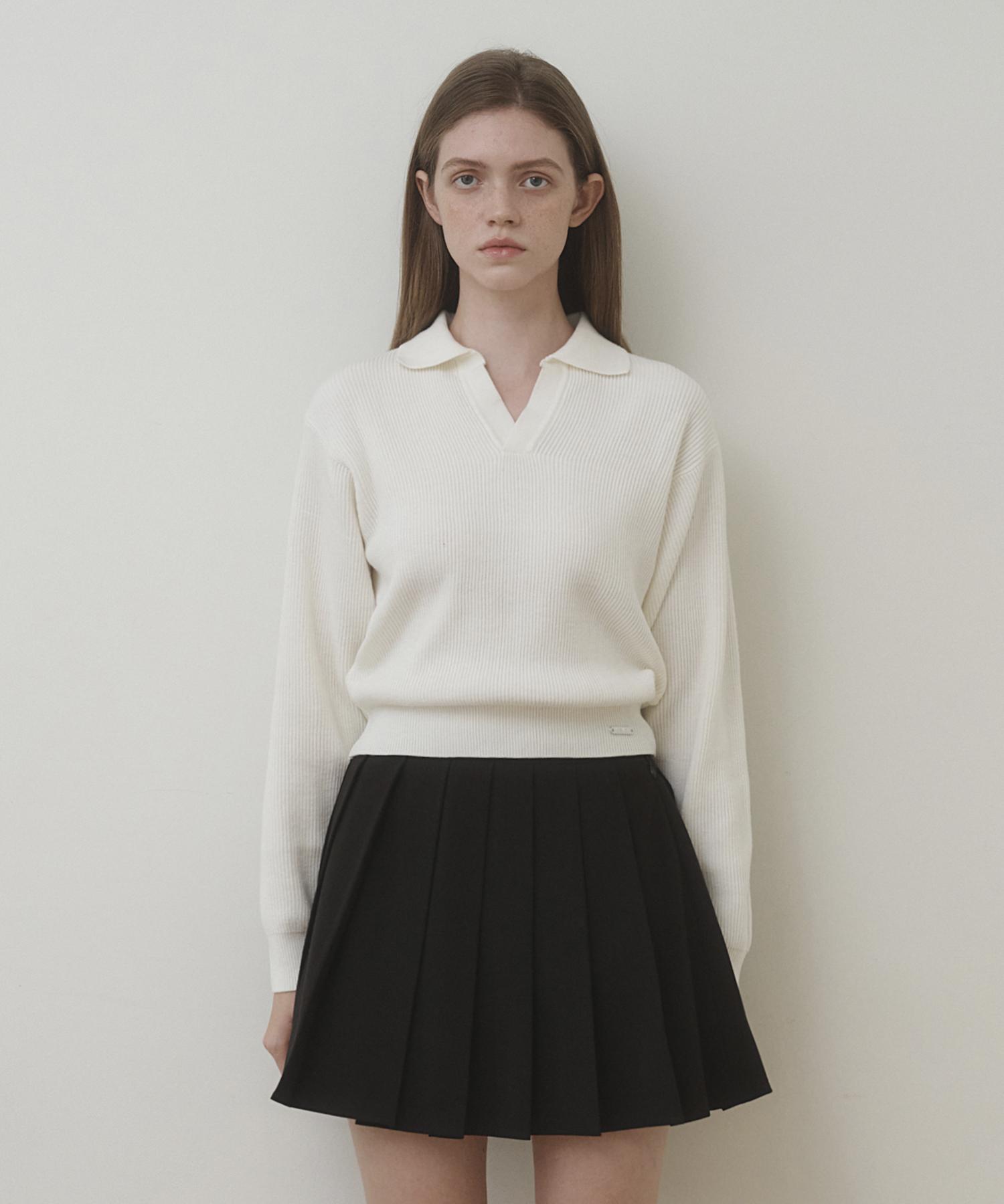 Belloel Deep Collar Knit Ivory Free