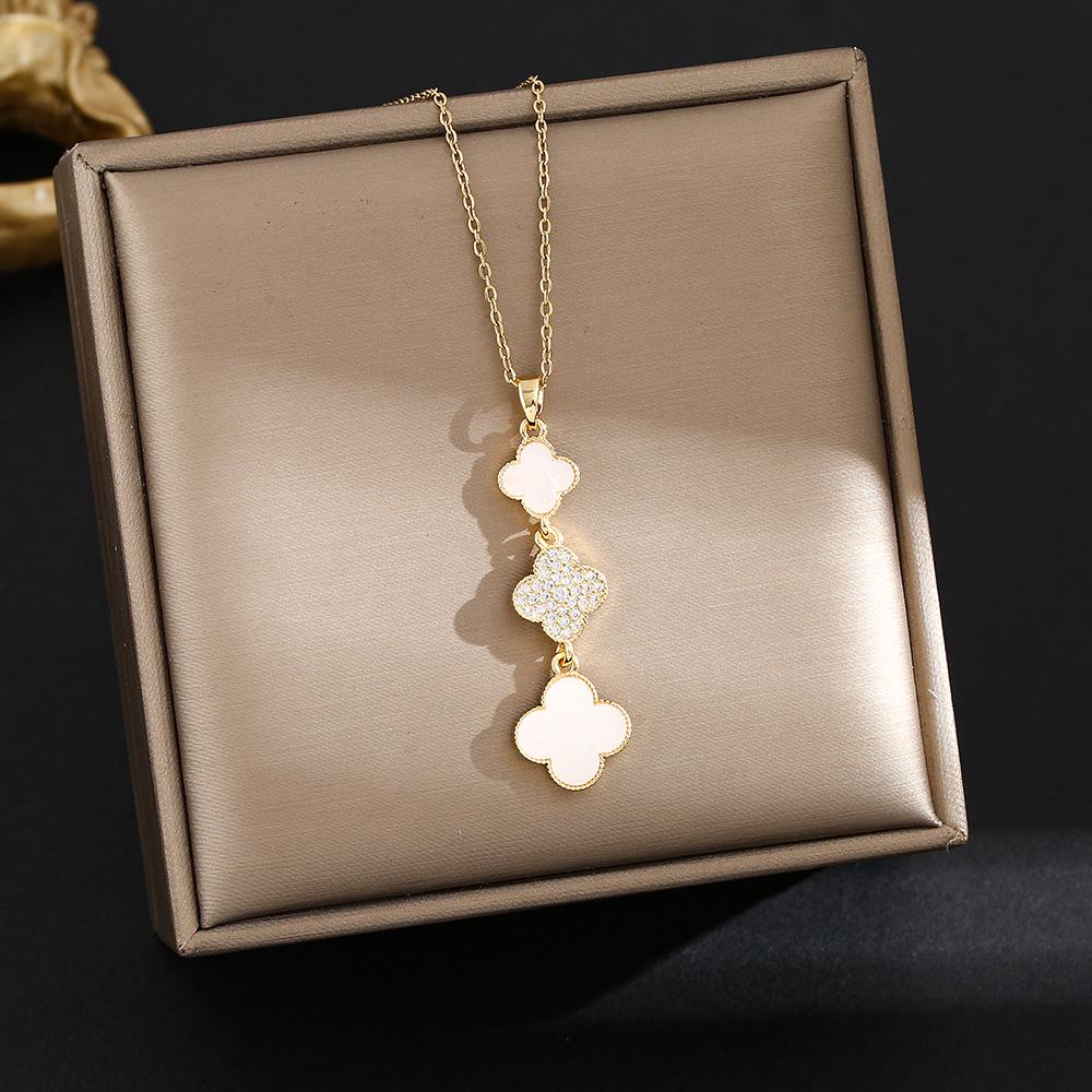 Elegant Gold-Plated Chinese-Style Four-Leaf Clover Necklace with Imitation Hetian Jade Pendant for Women