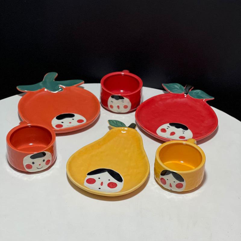 Creative And Cute Hand-Painted Apple Pear Tomato Ceramic Cup And Saucer Cartoon Personalized Underglaze Fruit Coffee Cup And Saucer Set