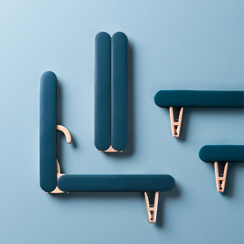 Collapsible Travel Hangers Lightweight Foldable Space-Saver Closet Clothes Hangers with Hidden Clips for Jackets Pants