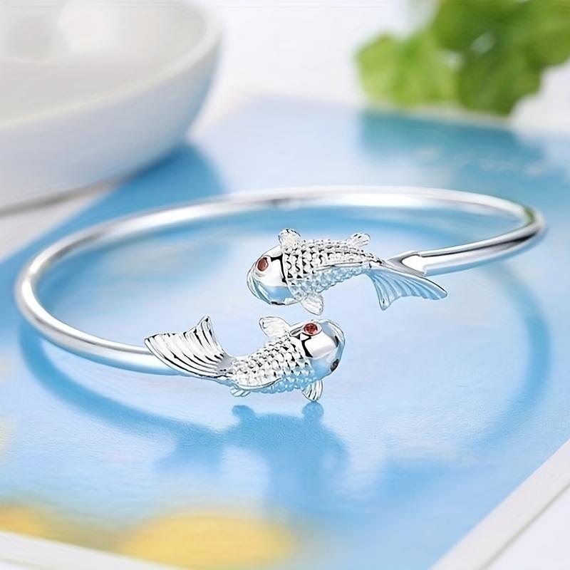 1 stk Nytt Lucky Koi Small Fish armbånd, menns mote for kvinner, allsidig enkelt armbånd, smykker utsøkt gave