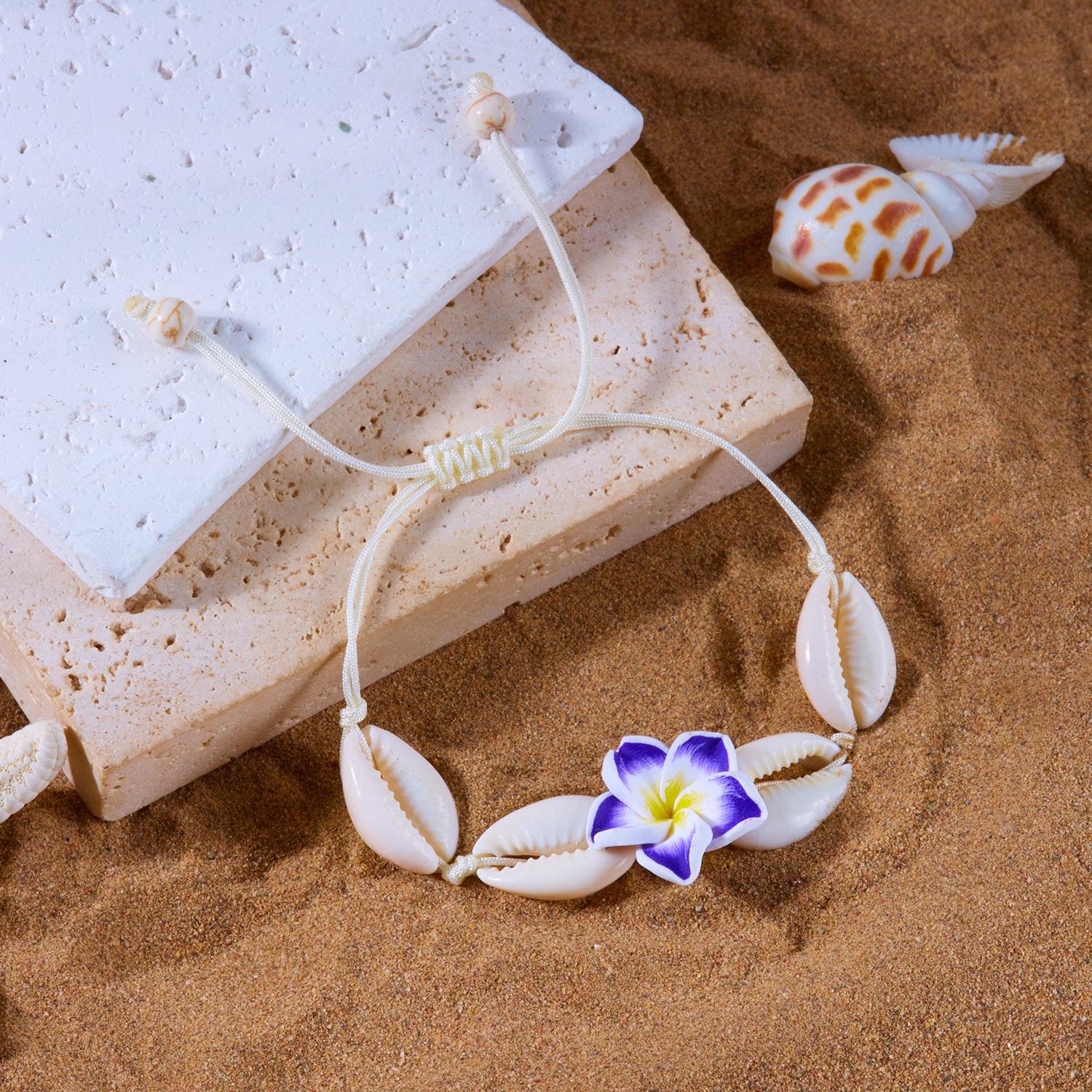 

Плетеный браслет из ракушек и цветов ручной работы из мягкой глины – модный и универсальный