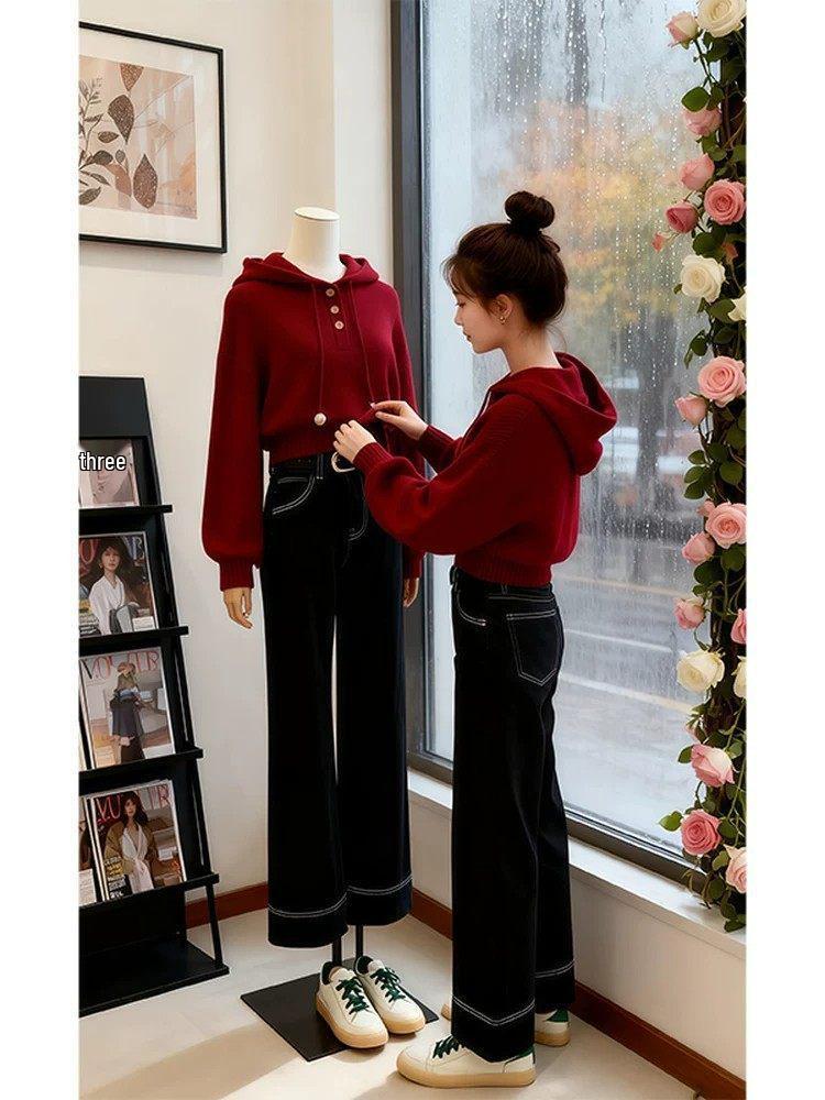 

2026 Women s Red Hoodie Jacket & Straight-Leg Jeans Set with Knitwear S