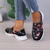 Fashion Christmas Sneakers Woman  New Santa Claus Print Shoes Fashion Lovely Casual Flat Shoes New Year Vulcanized Shoes 2024