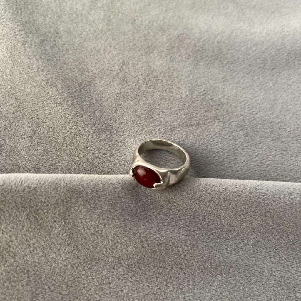 MA* Retro Geschwärztes Silber Rot & Schwarzer Achat Ring-Paar