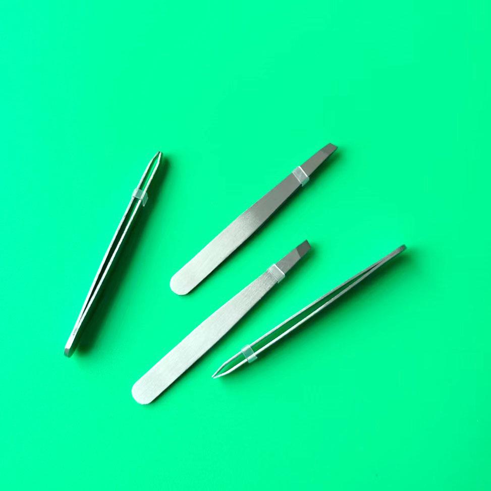 Stainless Steel Eyebrow Tweezers with Sanded Grip in OPP Bag Packaging