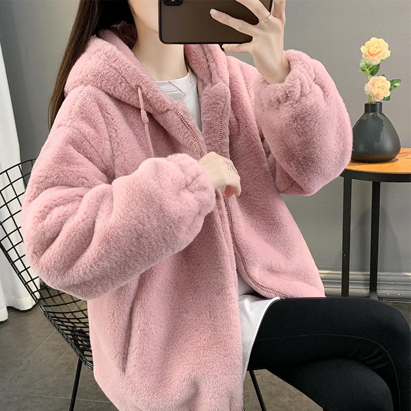 Imitacja leniwego futra królika damska średniej długości luźna kurtka zagęszczony płaszcz z wełny jagnięcej z kapturem ciepły pluszowy płaszcz zimowy