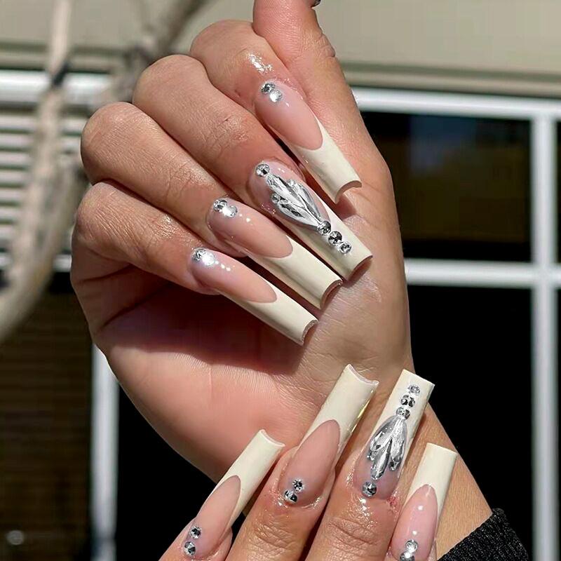 

Ношение доспехов, европейские и американские нашивки для ногтей с длинными ромбами, накладные ногти, французские нашивки для ногтей в форме белого полумесяца, готовые нашивки для ногтей