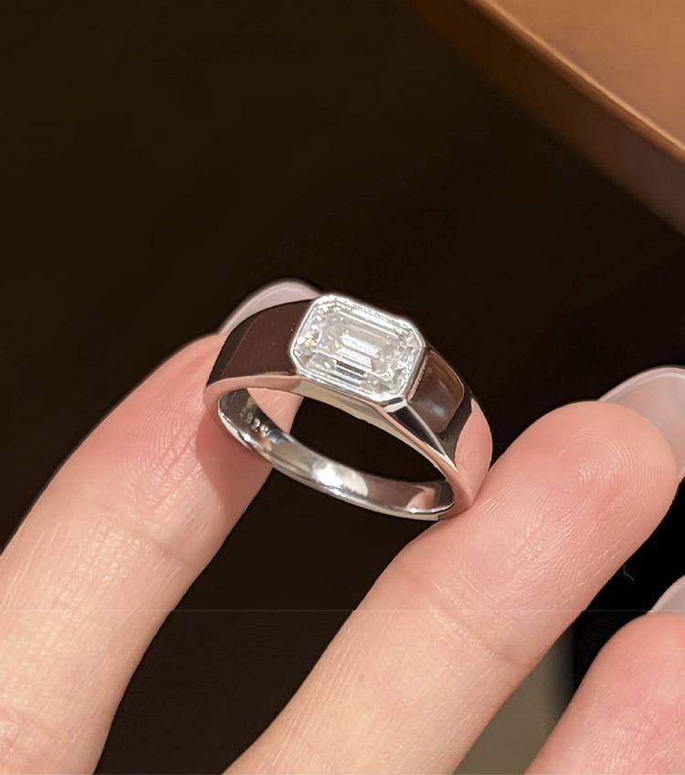 Men's Wedding Ring Emerald Cut D Color VVS Moissanite Platinum Plated Solid 925 Silver Bezel Setting Luxury GRA Certified