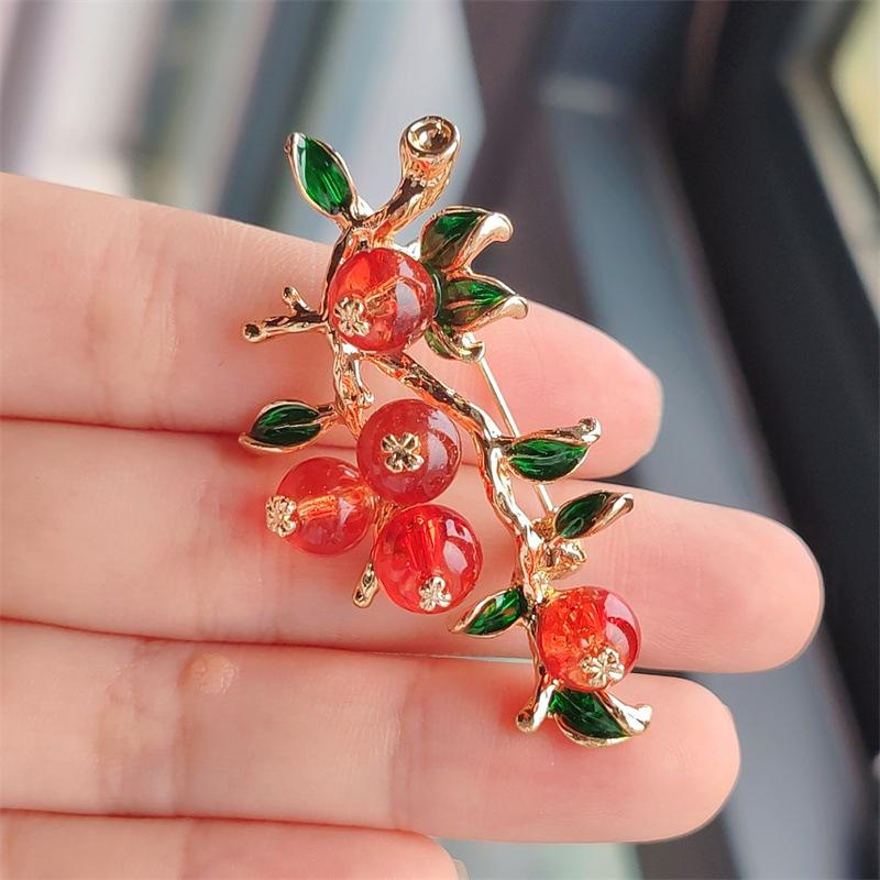 Lucky Orange Enamel Glass Persimmon Brooches For Women Alloy Crystal Fruits Plant Casual Brooch Pin Office Party Jewelry Gift