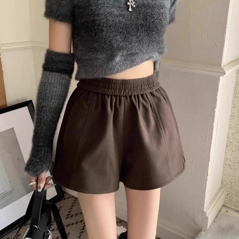 Women's Black Woolen High-Waisted Wide-Leg Shorts - 2025 Autumn/Winter Collection