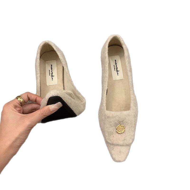 French low-heeled retro suede single shoes women's shoes 2025 new autumn and winter velvet temperament small fragrant commuter shoes