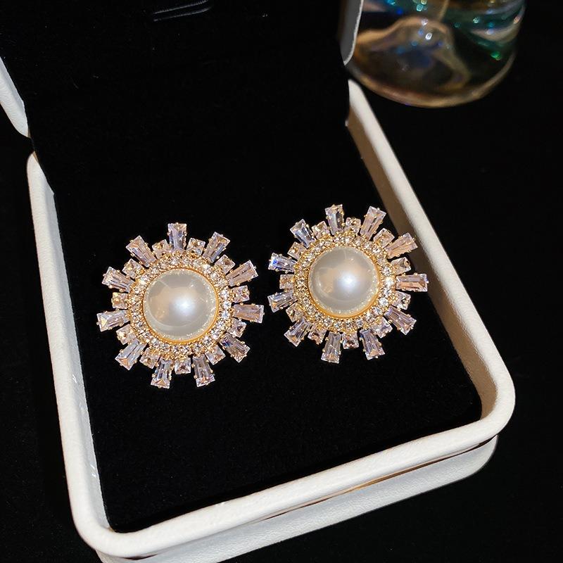 French Silver Needle Diamond Pearl Pendant Earrings Light Luxury Delicate Personality Earrings Design Sense Niche Earrings Women