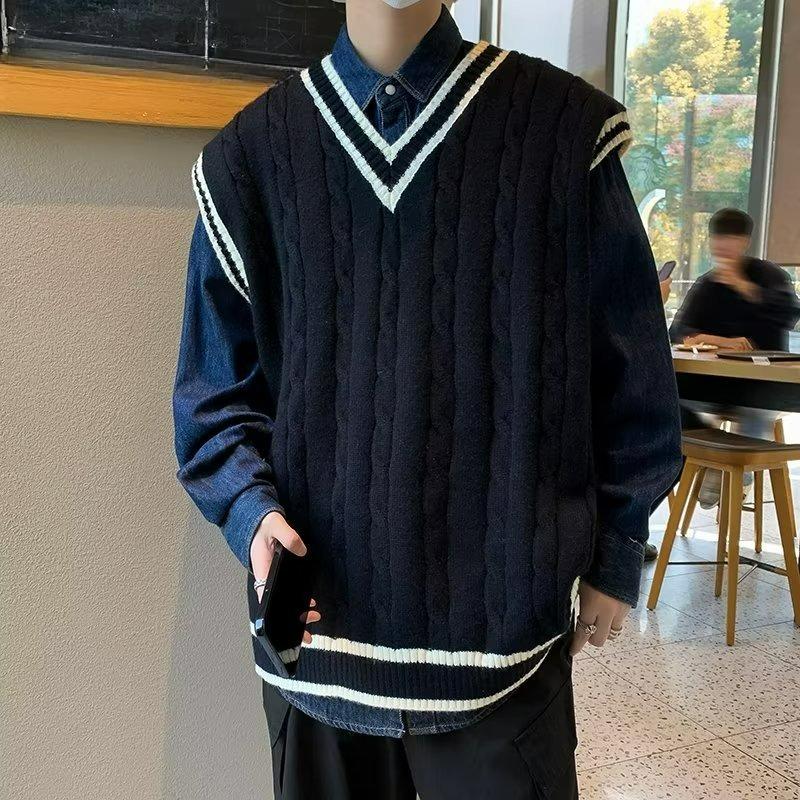 

Autumn and Winter Tide Brand V-neck College Style Sweater Vest Men s Twist Contrast Color Loose Sleeveless Vest Tide M чорний
