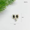 Cat's Eye Zircon Brooch: Small Cat-Shaped Clothing Pin for Anti-Exposure, Korean Dongdaemun Lapel Design.