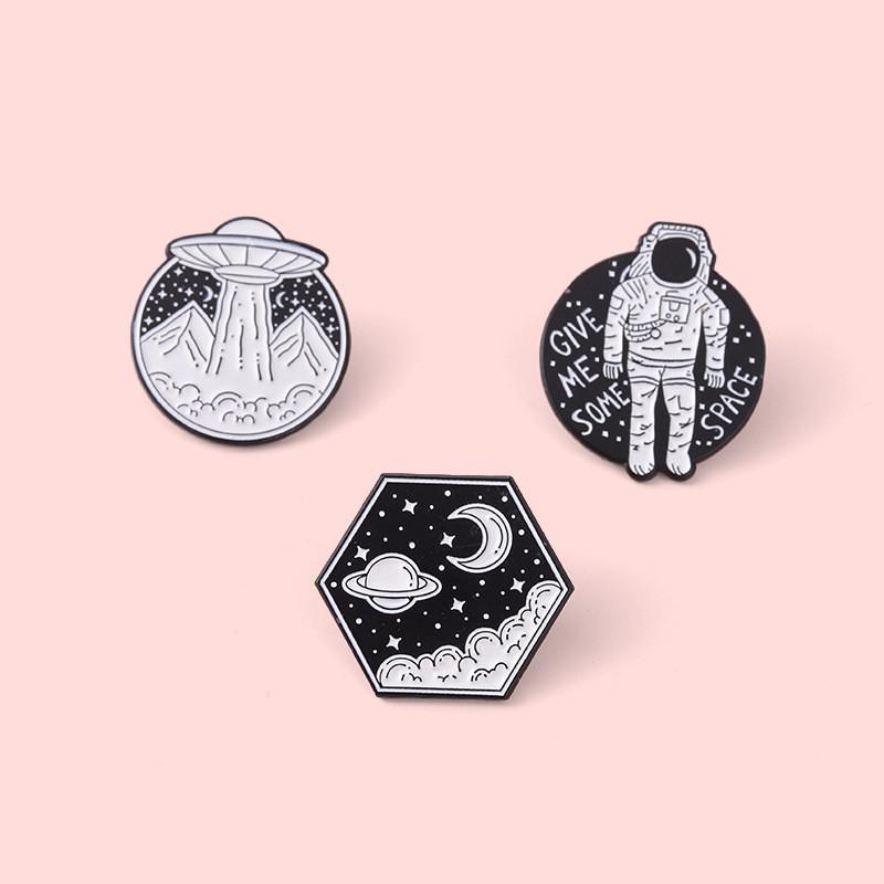 Creative Astronaut Geometric Brooch Made Of Alloy With Colorful Enamel For Distinctive Fashion