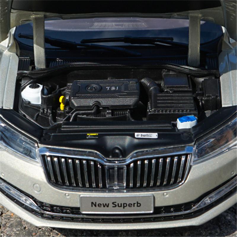 Msdf2 1:18 SKODA SUPERB Alloy Car Model Diecast Metal Toy Vehicles Car Model High Simulation Collection Childrens Gifts Decoration