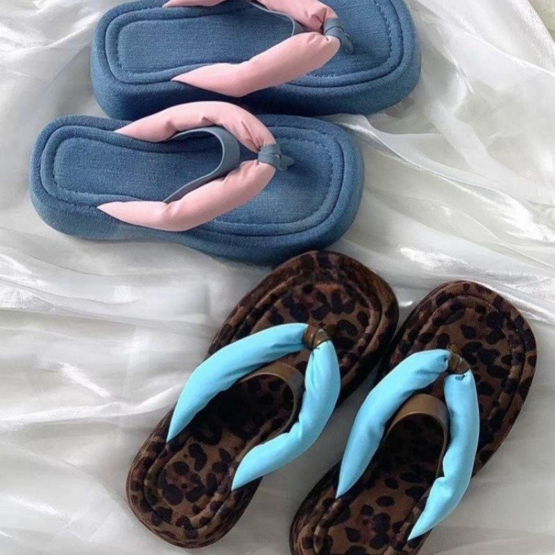 Sponge Cake Thick Bottom Wedge Slippers Women's Summer Wear 2025 New Small Retro Leopard Print Transparent High Heel One-word Drag
