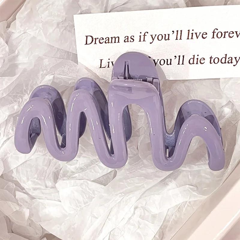 Colorful Wave Hair Claw Clips Women Korean Plastic Shark Hair Clip Geometry High Ponytail Barrette Hairpin Girl Hair Accessories