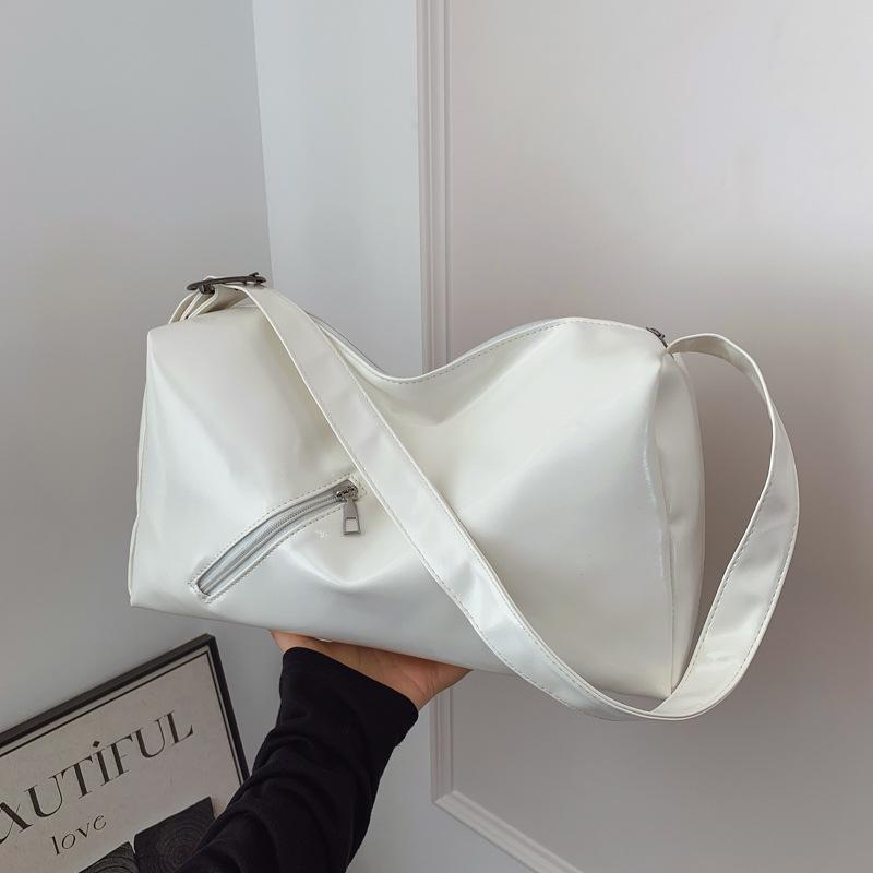 Large capacity fashion glossy handbag bag women's autumn and winter new fashion pillow bag simple shoulder oblique span bag