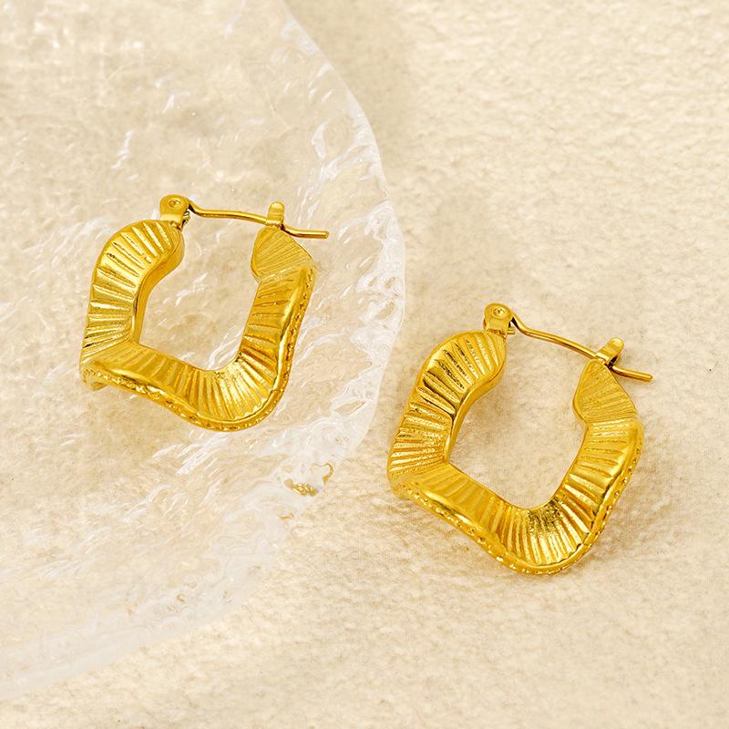 New stainless steel French bohemian retro earrings, featuring a unique and stylish design, perfect for women