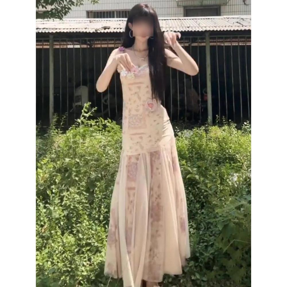 Seaside vacation summer great-looking dress French three-dimensional flower suspender dress mesh stitching fishtail dress