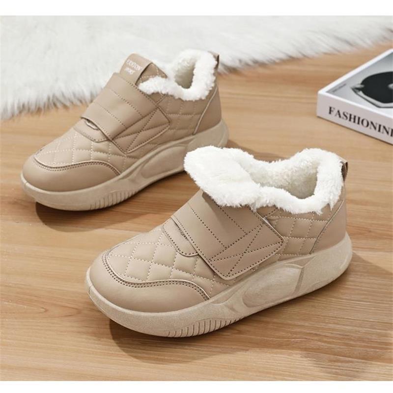 Stepping On Shit Feeling Velvet Warm Cotton Shoes Women's 2025 Winter New Large Cotton Velcro Bread Casual Student Snow Boots