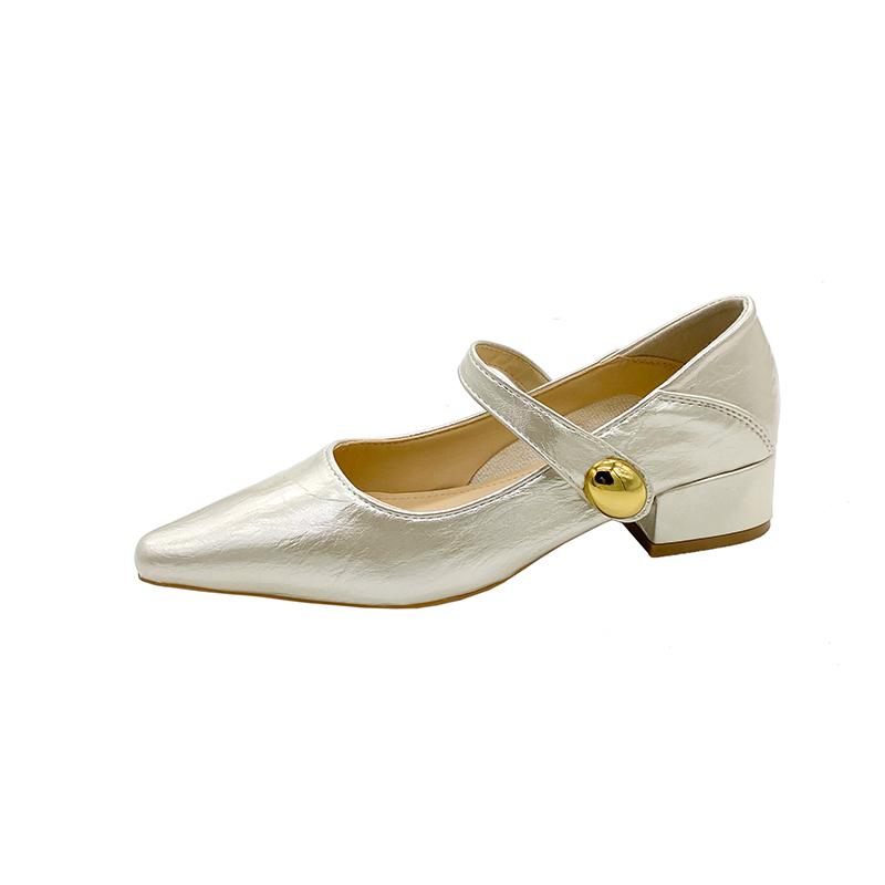 

Fashion 2025 Retro style Women Pumps Casual Buckle Ladies Low Heel Classic Shoes Metallic Decoration Shallow Mouth Single Shoes 40 шампанського