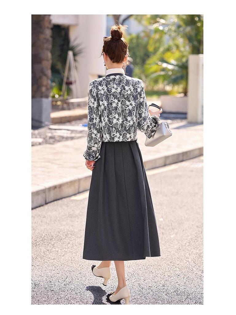 Spring 2025 Women's Embroidered Two-Piece Set: Short Jacket & Half Skirt