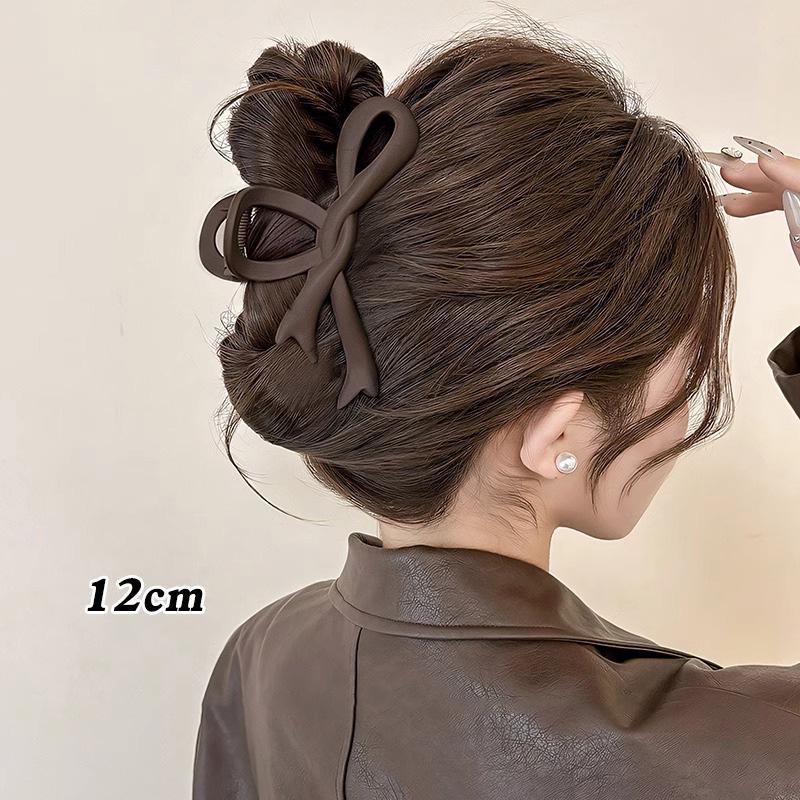 Elegant Large Hair Claw Clip for Thick Hair - High-End Korean Updo Shark Clip