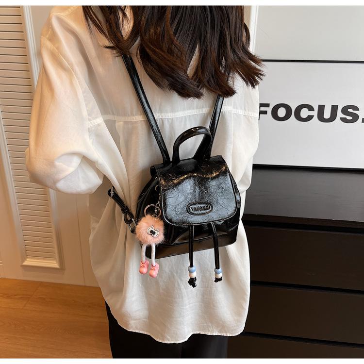 College Student Cute Backpack Lightweight Girls Casual Silver Bag Chain Backpack Ladies