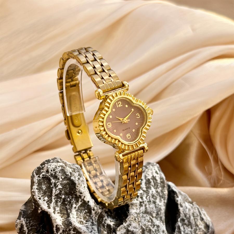 Vintage Watch for Woman Lace Dial Stainless Steel Strap Classic Retro Wrist Watch