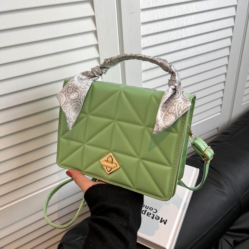 

2025 new fashion diamond square bag women s simple versatile shoulder messenger bag high-end niche design bag зелений