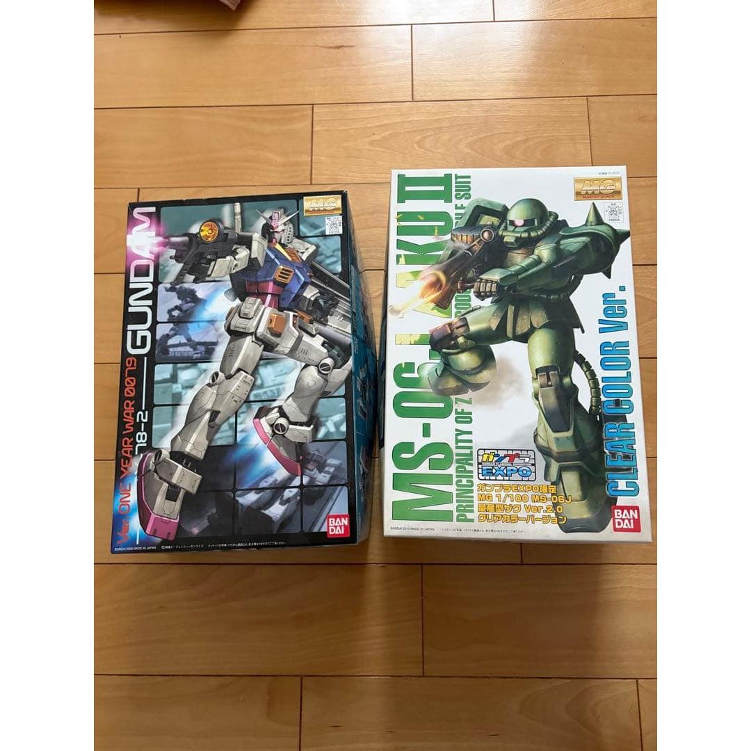 Б/у набор из 2-х деталей MG Gunpla GUNDAM ZAKU