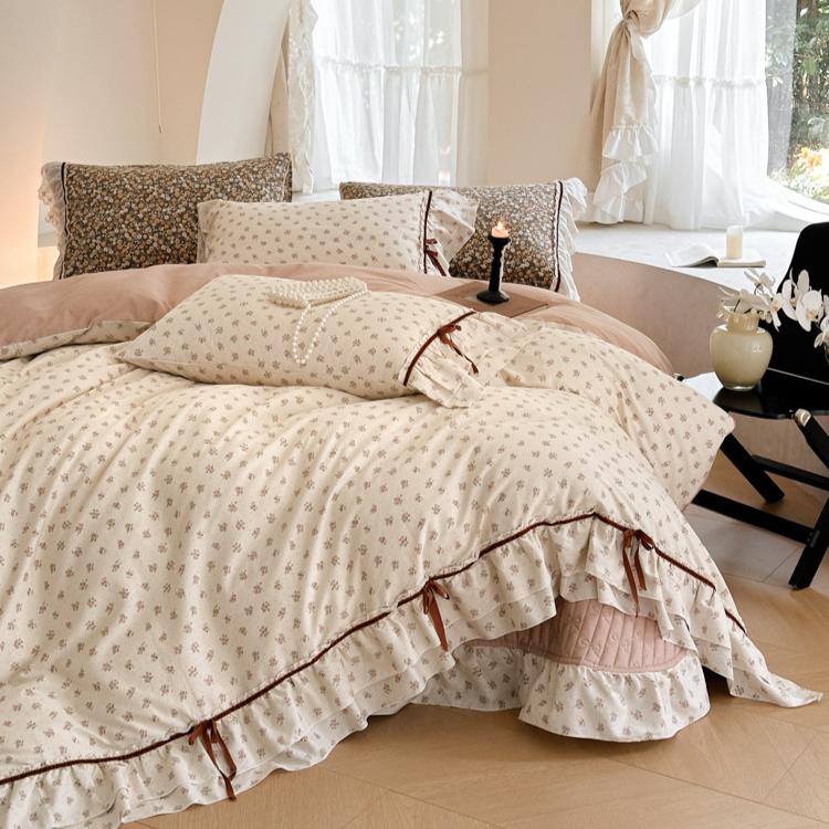 Cotton Bedding Four-piece Set Bow Lace Edge Skin-friendly Breathable Bed Sheet Quilt Cover Pillowcase Kit