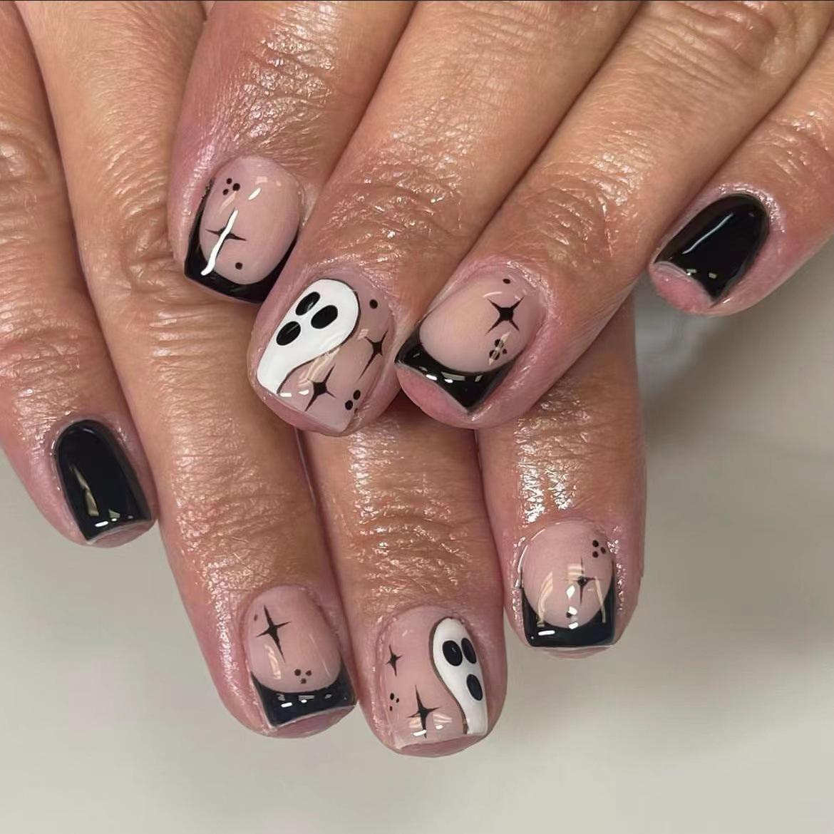 

Ghostly Short Press-On Nail Tips - Halloween Black & White Color Block False Nails with Cute Removable Stickers