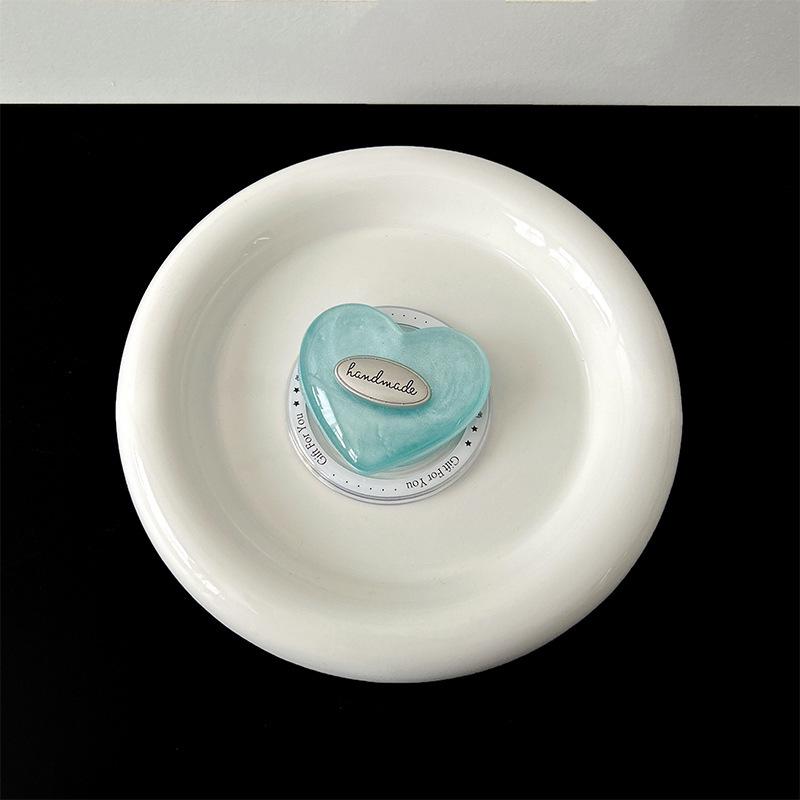 Colorful Heart Magnetic Phone Holder: Luxurious Airbag Design for Easy Viewing