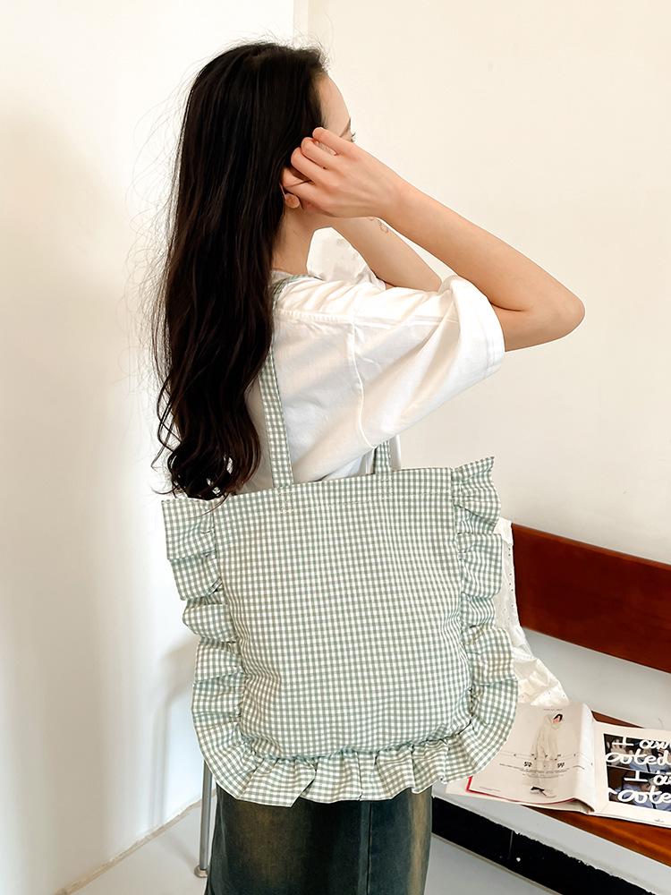 Fresh Checkered Ruffle One-Shoulder Lace Backpack: Cute Korean Style Tote for Daily Commute and Students