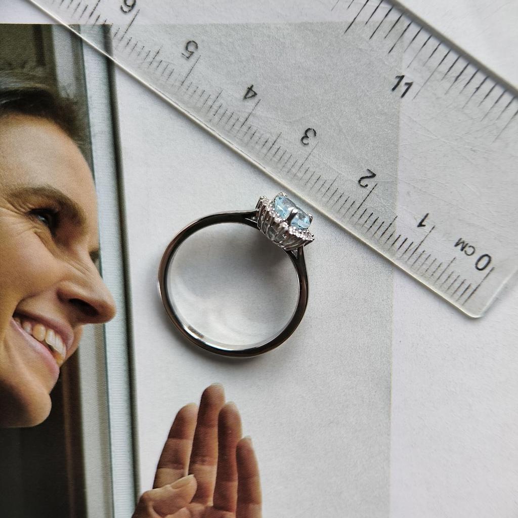 Silver Ring with Natural Topaz 1.225ct, Item Weight 2.48 G (2188452)