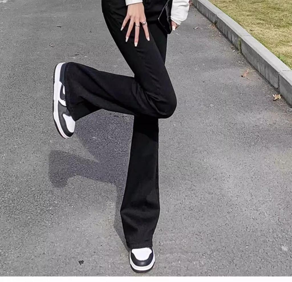 Damen High-Waist Schwarze Micro-Flare Jeans Frühjahr 2025 - Schlankmachende Stretch Schlaghose im koreanischen Stil