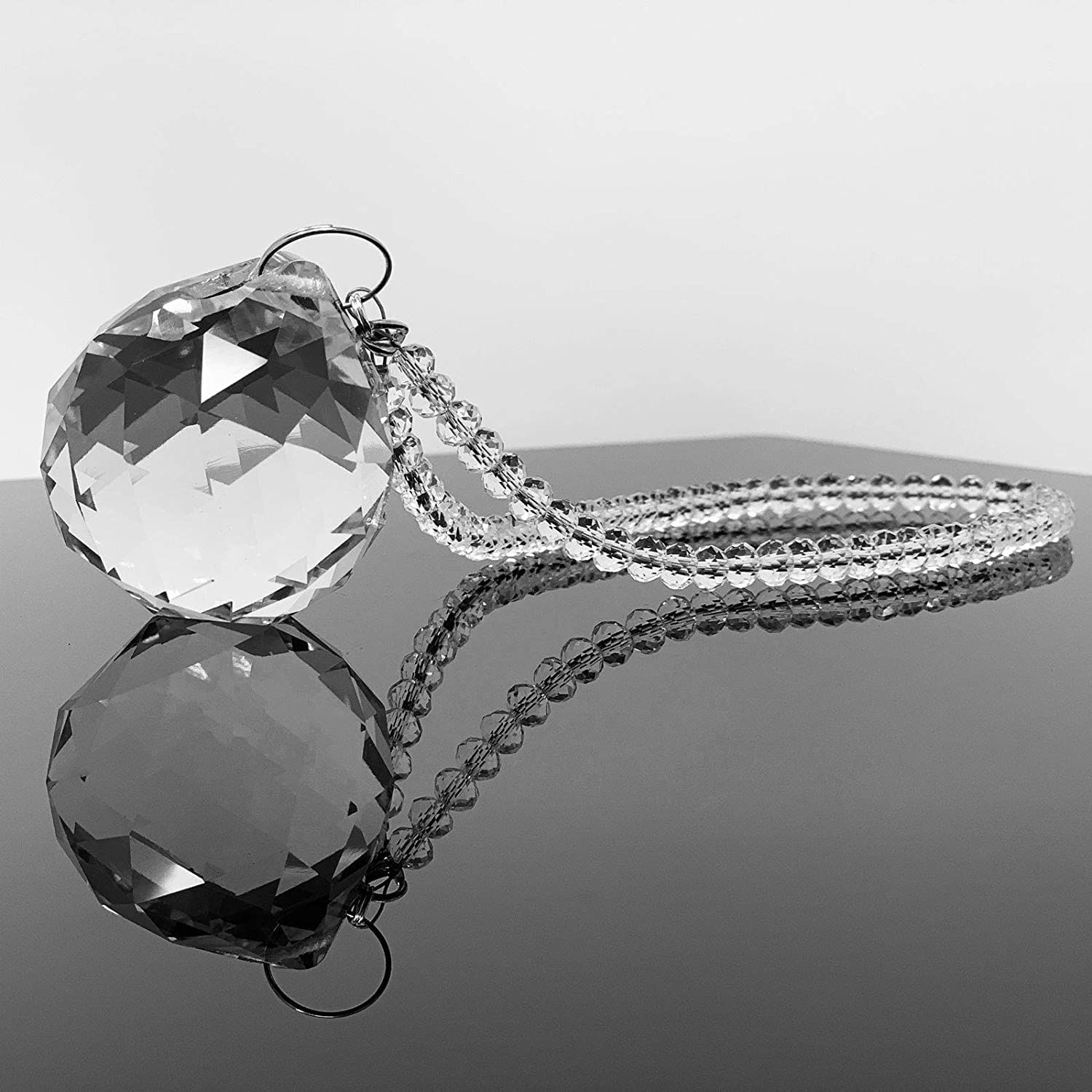 

Сверкающий хрусталь K9 Хрустальный подвесной радужный ловец солнца Красивое подвесное украшение для балкона, сада A (см-головной-подвеска-для-машины)