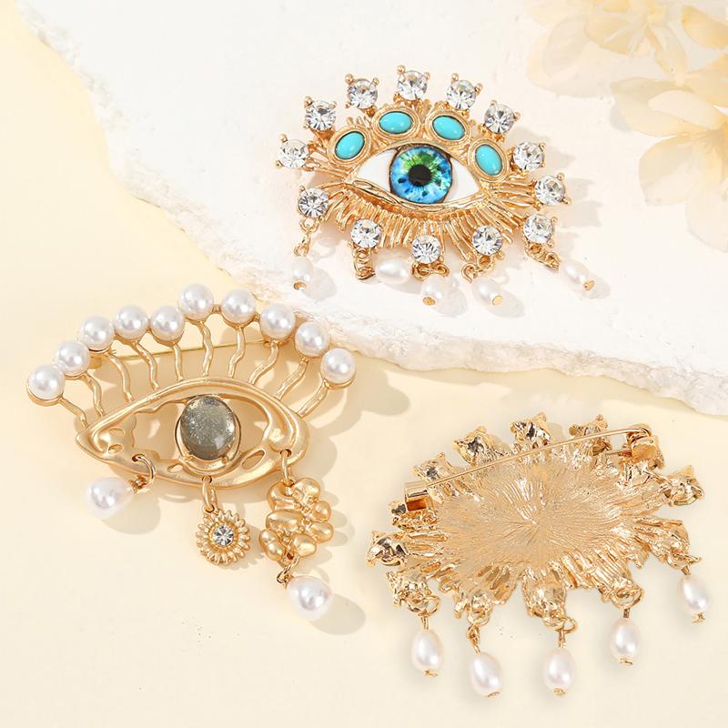 Fashion Luxury Rhinestone Devil Eyes Brooches For Women Coat Jewelry Party Accessries Gifts