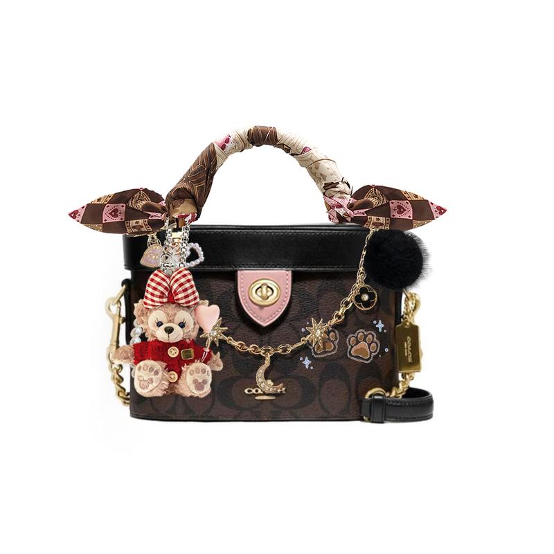 

COACH handbag [Customized bag] Kay 20 classic presbyopia logo logo zipper closure star moon sun chain doll fur ball ribbon Streamer basic model чорний